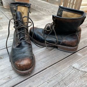 Barely worn men’s Frye distressed boots